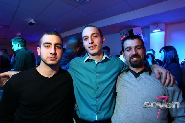 Cliquer pour voir l'image en taille réelle