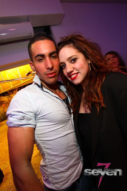 Cliquer pour voir l'image en taille réelle