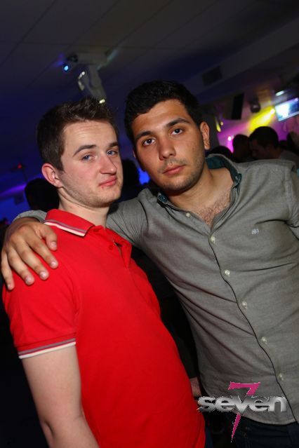 Cliquer pour voir l'image en taille réelle