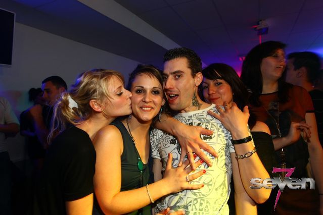 Cliquer pour voir l'image en taille réelle