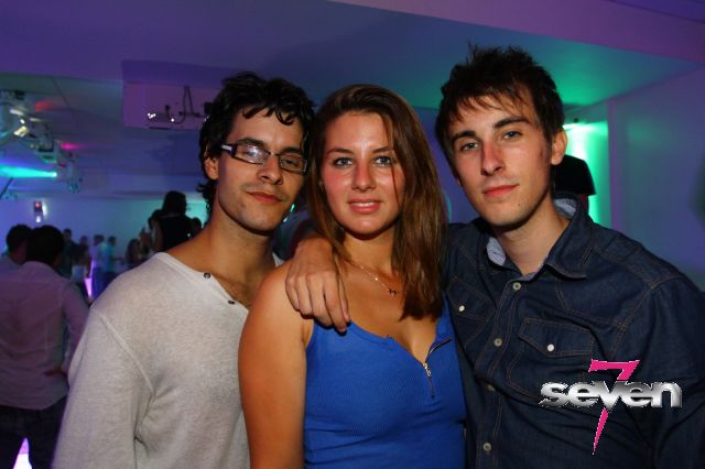 Cliquer pour voir l'image en taille réelle