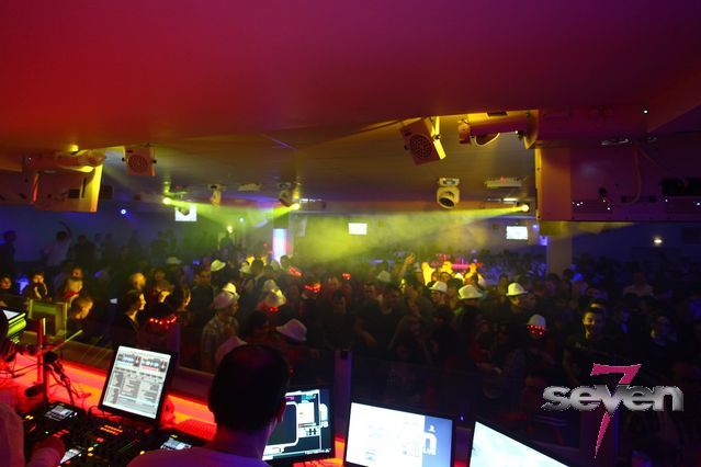 Cliquer pour voir l'image en taille réelle