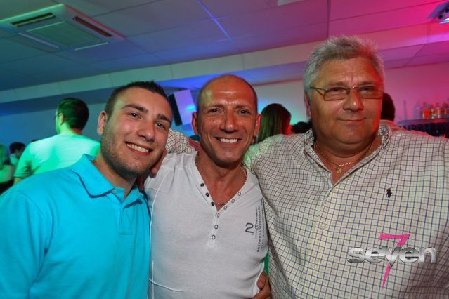 Cliquer pour voir l'image en taille réelle