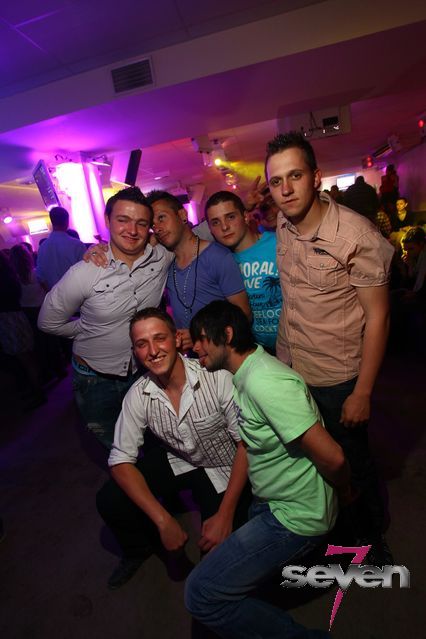 Cliquer pour voir l'image en taille réelle