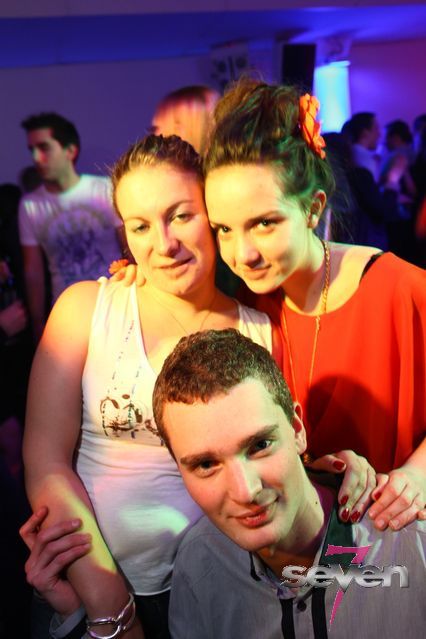 Cliquer pour voir l'image en taille réelle