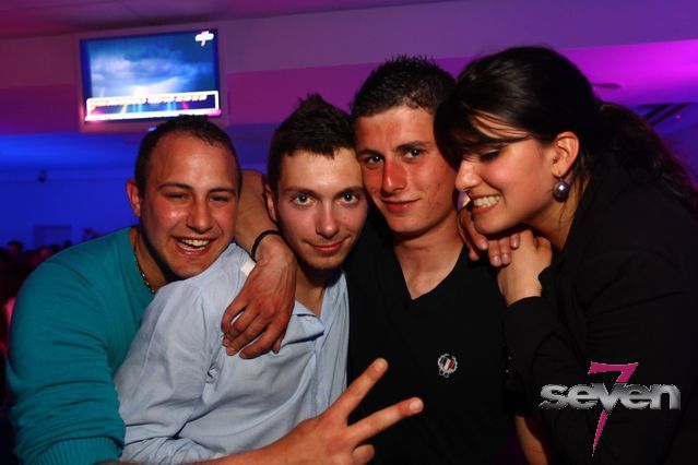 Cliquer pour voir l'image en taille réelle