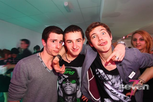 Cliquer pour voir l'image en taille réelle