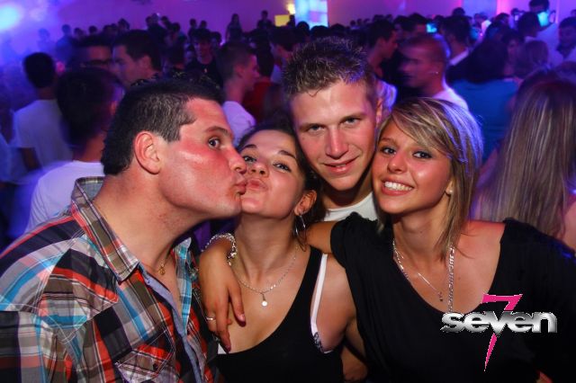 Cliquer pour voir l'image en taille réelle