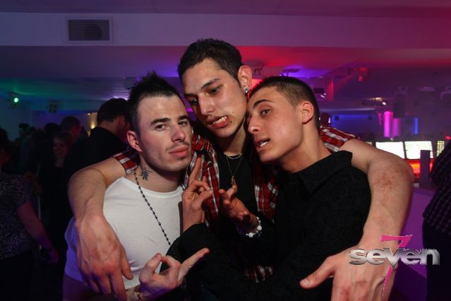 Cliquer pour voir l'image en taille réelle