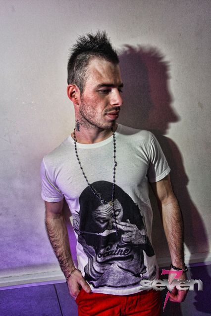 Cliquer pour voir l'image en taille réelle