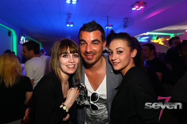 Cliquer pour voir l'image en taille réelle