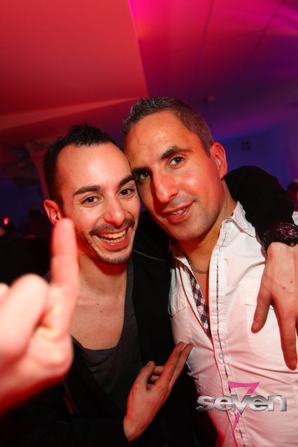 Cliquer pour voir l'image en taille réelle