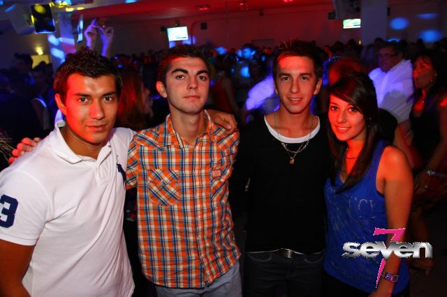 Cliquer pour voir l'image en taille réelle