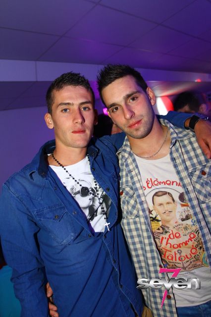 Cliquer pour voir l'image en taille réelle