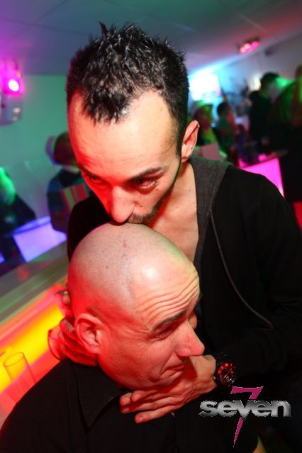 Cliquer pour voir l'image en taille réelle