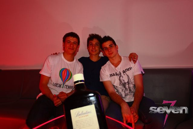 Cliquer pour voir l'image en taille réelle