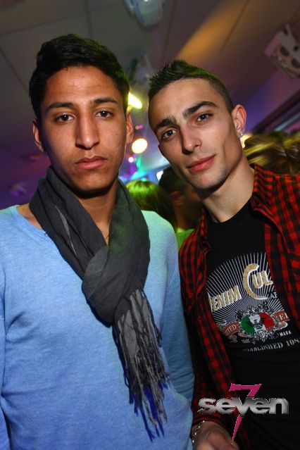 Cliquer pour voir l'image en taille réelle