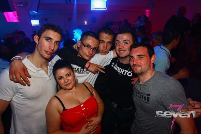 Cliquer pour voir l'image en taille réelle