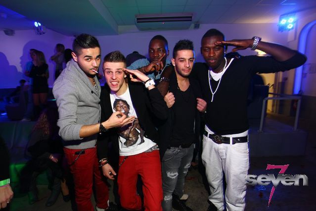 Cliquer pour voir l'image en taille réelle