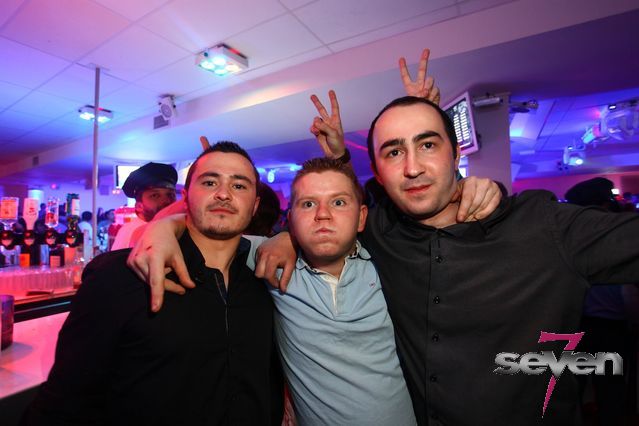 Cliquer pour voir l'image en taille réelle