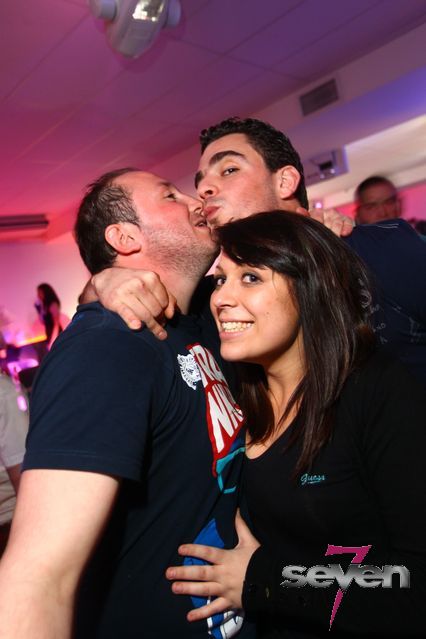 Cliquer pour voir l'image en taille réelle