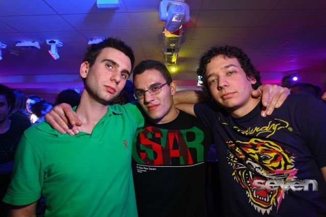 Cliquer pour voir l'image en taille réelle