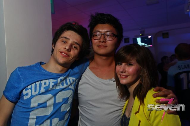 Cliquer pour voir l'image en taille réelle