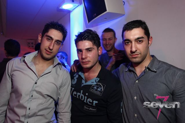 Cliquer pour voir l'image en taille réelle