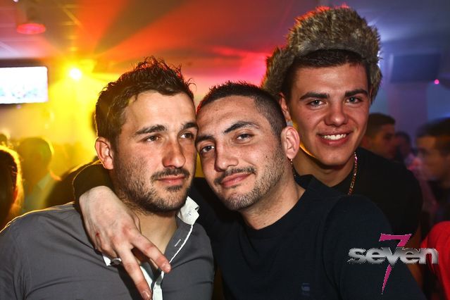 Cliquer pour voir l'image en taille réelle