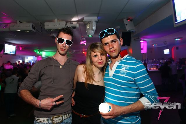 Cliquer pour voir l'image en taille réelle