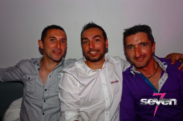 Cliquer pour voir l'image en taille réelle