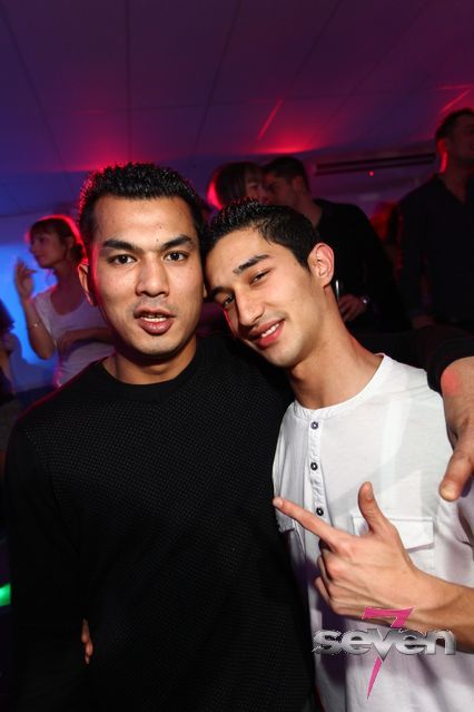 Cliquer pour voir l'image en taille réelle