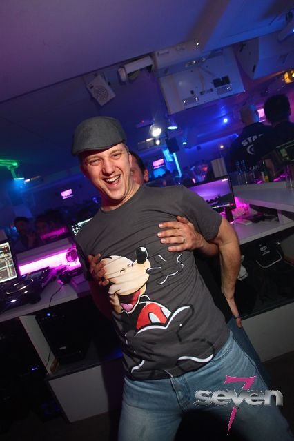 Cliquer pour voir l'image en taille réelle