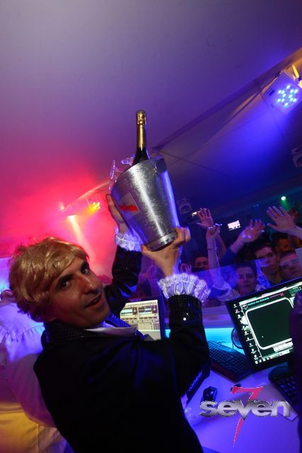 Cliquer pour voir l'image en taille réelle