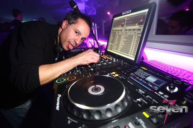 Cliquer pour voir l'image en taille réelle