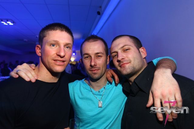 Cliquer pour voir l'image en taille réelle