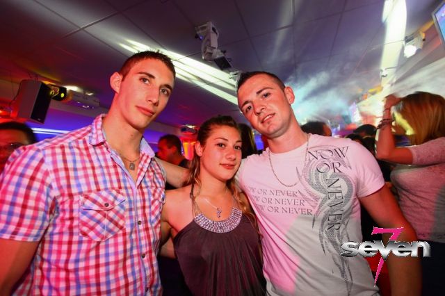 Cliquer pour voir l'image en taille réelle