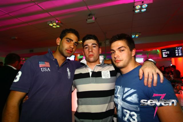 Cliquer pour voir l'image en taille réelle