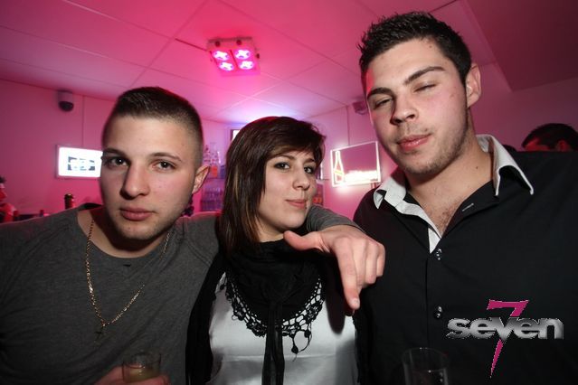 Cliquer pour voir l'image en taille réelle