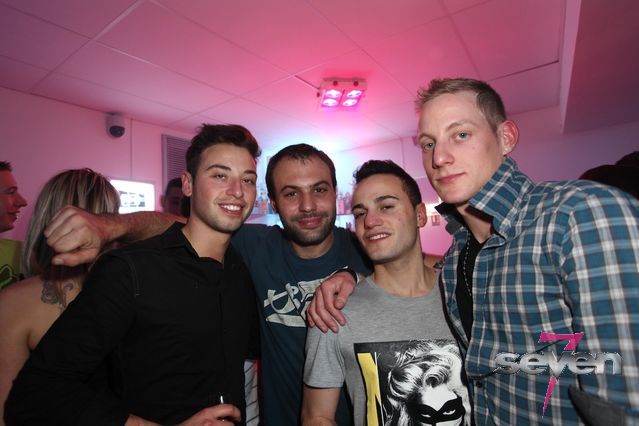 Cliquer pour voir l'image en taille réelle