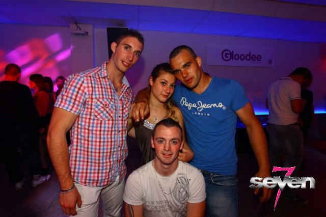 Cliquer pour voir l'image en taille réelle