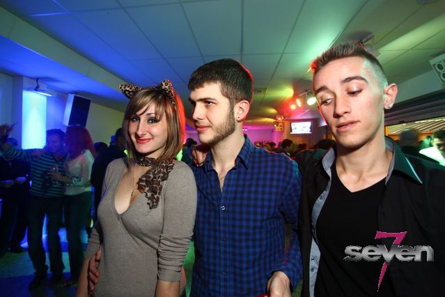 Cliquer pour voir l'image en taille réelle