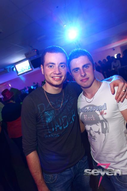 Cliquer pour voir l'image en taille réelle