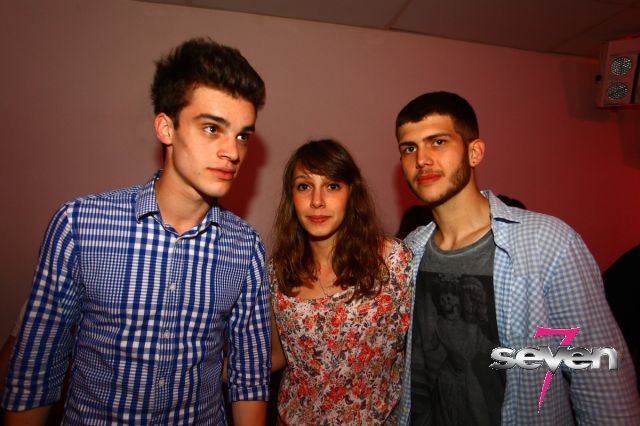 Cliquer pour voir l'image en taille réelle