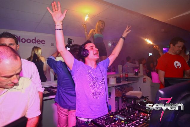 Cliquer pour voir l'image en taille réelle