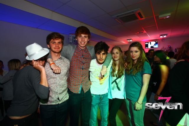 Cliquer pour voir l'image en taille réelle