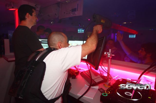 Cliquer pour voir l'image en taille réelle