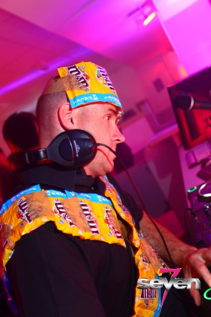 Cliquer pour voir l'image en taille réelle