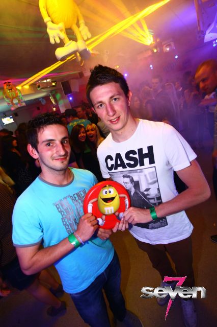 Cliquer pour voir l'image en taille réelle