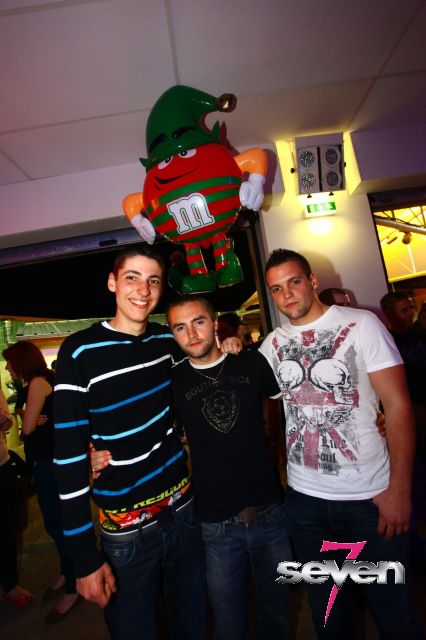 Cliquer pour voir l'image en taille réelle